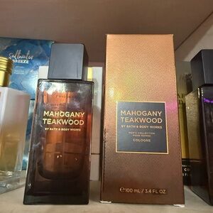 New Mahogany Teakwood Bath & Body Works Cologne — Brown